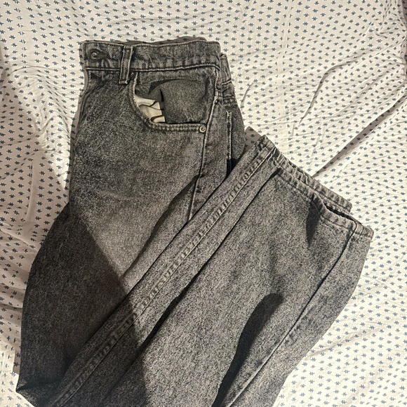 Levi’s low waisted jeans - Picture 3 of 6